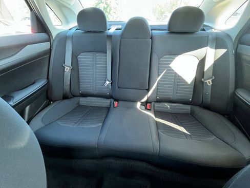 Used 2025 Kia K5 LXS FWD image 39