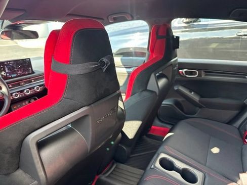 Used 2025 Honda Civic Type R image 15