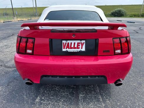 Used 2004 Ford Mustang GT RWD image 10
