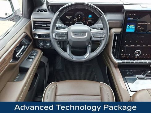 Used 2025 GMC Yukon Denali Ultimate AWD/4WD image 3