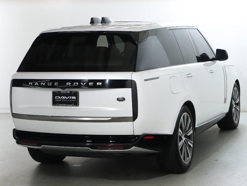 Used 2023 Land Rover Range Rover SE AWD/4WD image 9