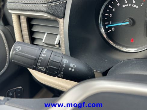 Used 2024 Ford Expedition Max Limited image 13