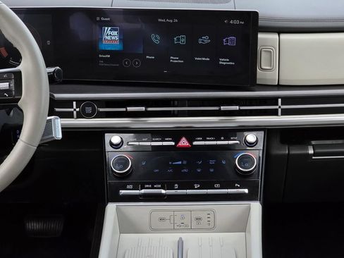 Used 2026 Hyundai Santa Fe SEL FWD image 14