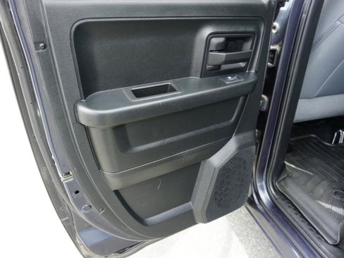 Used 2018 RAM 1500 Express w/ Express Value Package AWD/4WD image 8