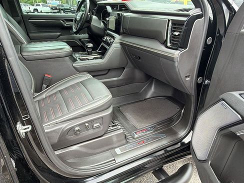 Used 2024 GMC Sierra 1500 AT4X AWD/4WD image 17