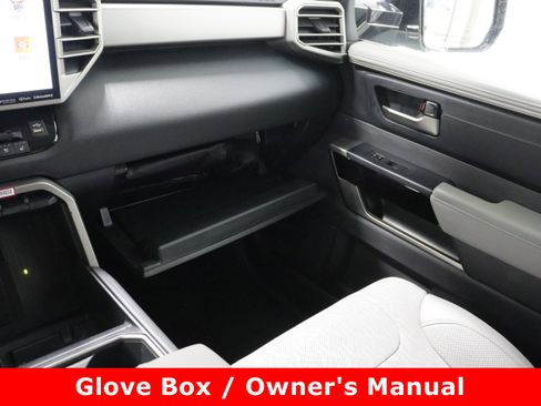 Used 2024 Toyota Tundra Limited image 25