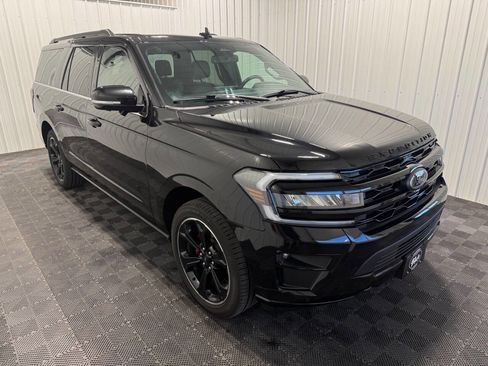 Used 2022 Ford Expedition Max Limited image 2