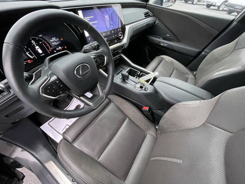 Used 2025 Lexus TX 350 AWD w/ Technology Package image 22