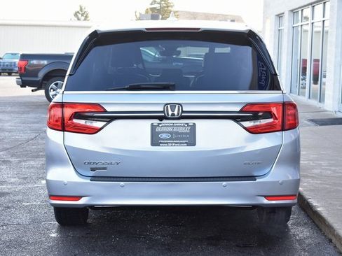 Used 2023 Honda Odyssey Elite image 5