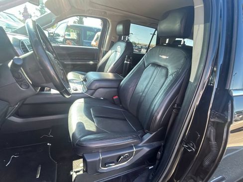 Used 2020 Ford Expedition Platinum AWD/4WD image 3