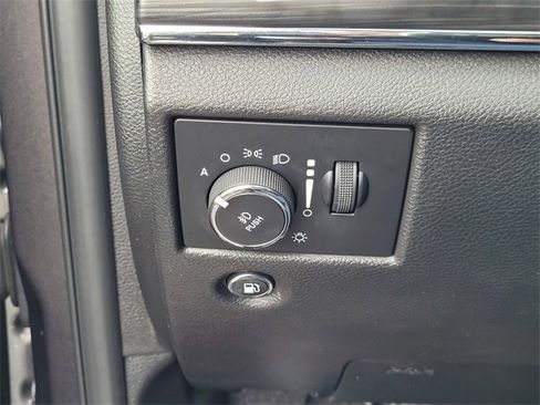 Certified 2019 Jeep Grand Cherokee Limited image 15