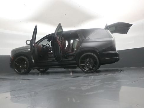 Used 2025 Cadillac Escalade Sport w/ Touring Package AWD/4WD image 56
