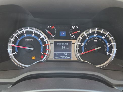 Used 2018 Toyota 4Runner Limited image 32