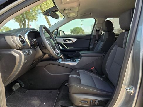 Certified 2024 Chevrolet Blazer LT w/ Convenience Package image 9