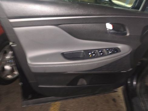 Used 2023 Hyundai Santa Fe SEL w/ Premium Package image 12