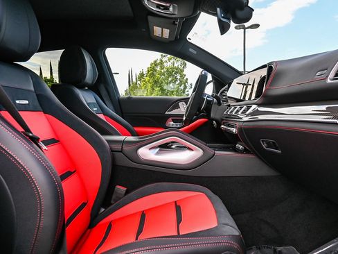 New 2026 Mercedes-Benz GLE 53 AMG 4MATIC Coupe image 16