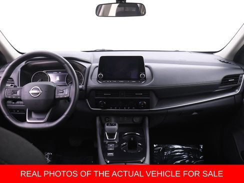 Used 2025 Nissan Rogue SV FWD image 5