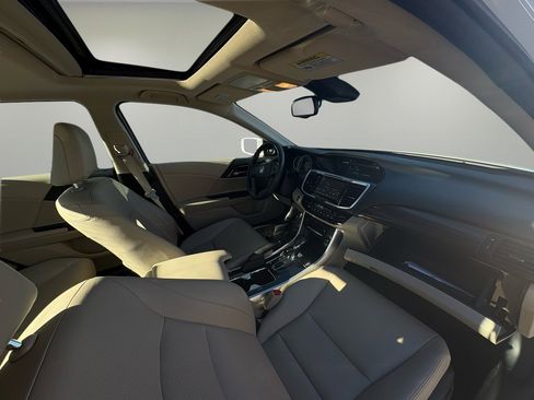 Used 2016 Honda Accord EX-L image 23