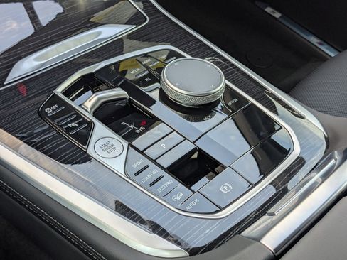 New 2026 BMW X5 xDrive40i w/ M Sport Package image 26