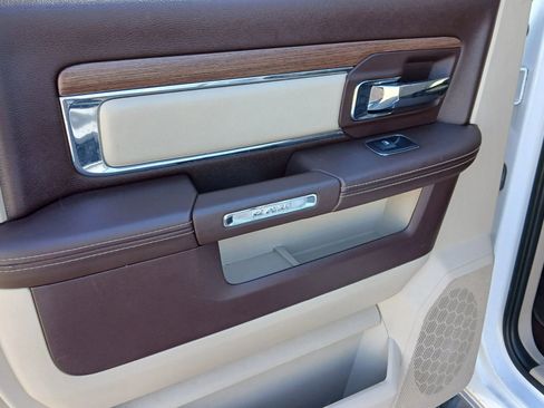 Used 2014 RAM 2500 Laramie image 17