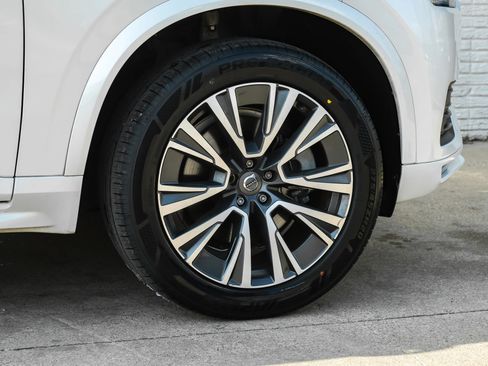 Used 2020 Volvo XC90 T5 Momentum w/ Protection Package Premier FWD image 47