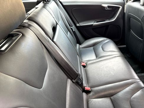 Used 2016 Volvo V60 T5 Premier image 43