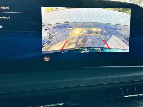 Used 2025 Cadillac XT4 Premium Luxury image 14