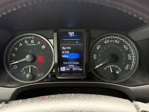 Used 2021 Toyota Tacoma TRD Sport w/ Technology Package RWD image 26