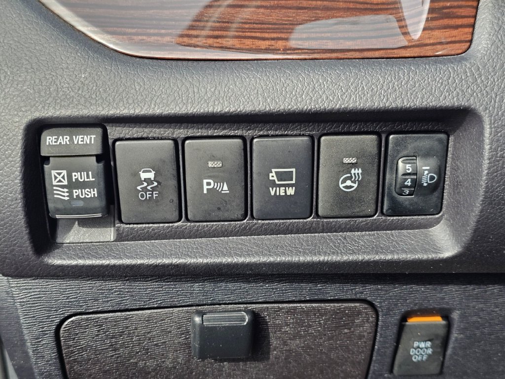 Used 2019 Toyota Sienna Limited Premium AWD/4WD image 31