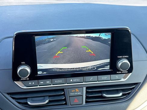 Used 2024 Nissan Altima 2.5 S image 26