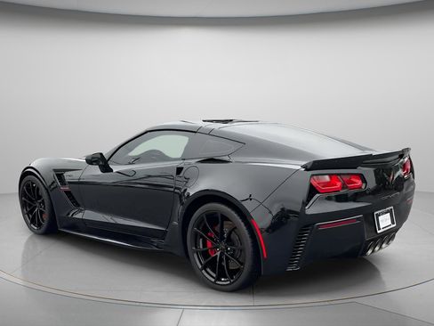 Used 2019 Chevrolet Corvette Grand Sport RWD image 10