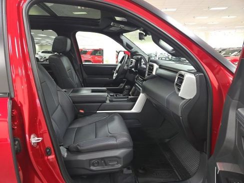 New 2025 Toyota Tundra Platinum AWD/4WD image 8
