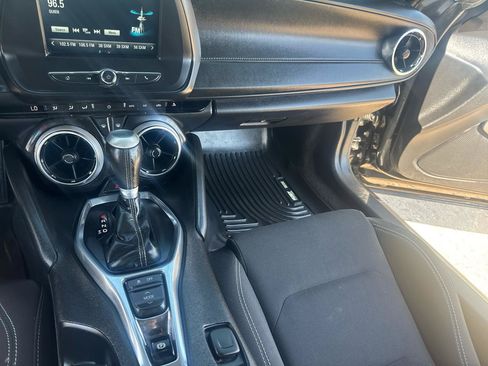 Used 2016 Chevrolet Camaro LT RWD image 40
