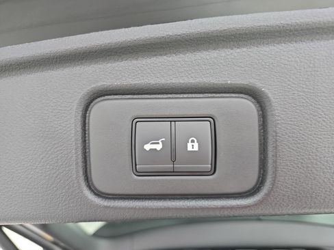 New 2026 Nissan Pathfinder SV image 14