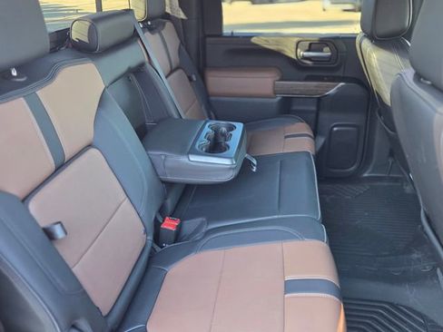 Used 2021 Chevrolet Silverado 2500 High Country w/ Z71 Off-Road Package image 18