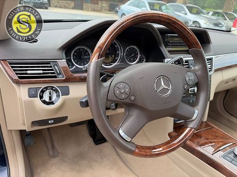 Used 2012 Mercedes-Benz E 350 4MATIC Sedan image 20