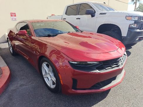Used 2022 Chevrolet Camaro LT w/ Technology Package image 11