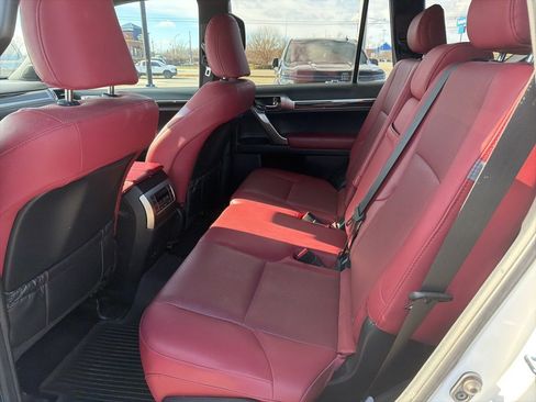 Used 2021 Lexus GX 460 Premium w/ Premium Package image 9