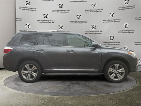 Used 2013 Toyota Highlander Limited image 6