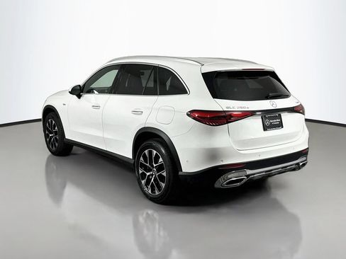 Used 2025 Mercedes-Benz GLC 350e 4MATIC image 5