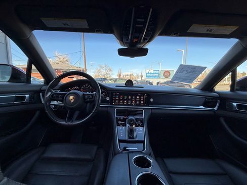 Used 2022 Porsche Panamera 4 Platinum Edition image 16