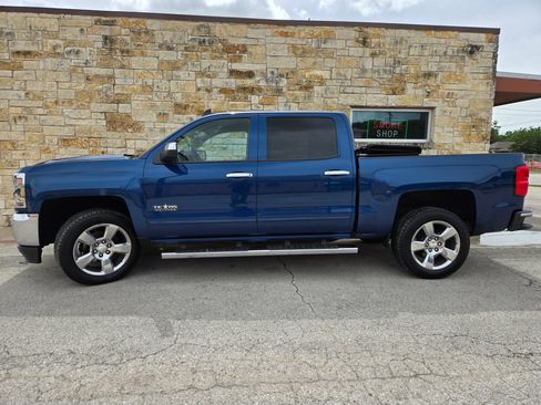 Used 2017 Chevrolet Silverado 1500 LT w/ Texas Edition RWD image 1