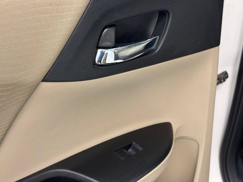 Used 2014 Honda Accord LX image 17