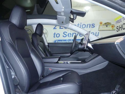 Used 2022 Tesla Model Y Performance AWD/4WD image 7