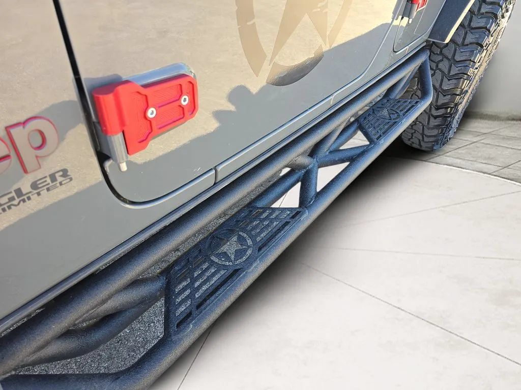 Used 2020 Jeep Wrangler Unlimited Rubicon AWD/4WD image 13