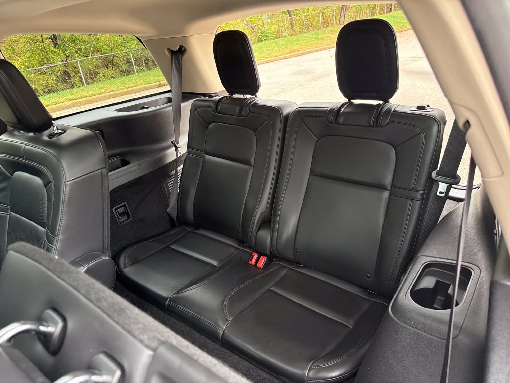 Used 2021 Lincoln Aviator Reserve w/ Elements Package Plus AWD/4WD image 25