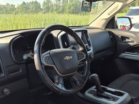 Used 2016 Chevrolet Colorado LT w/ LT Convenience Package RWD image 7