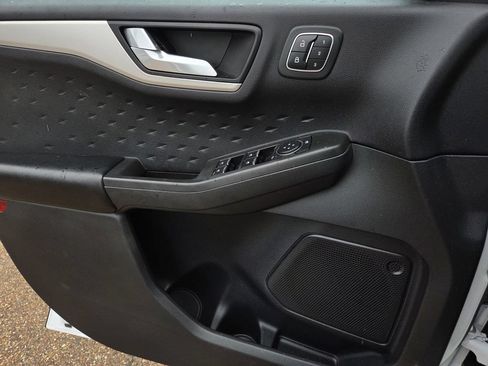 Used 2020 Ford Escape SEL AWD/4WD image 18