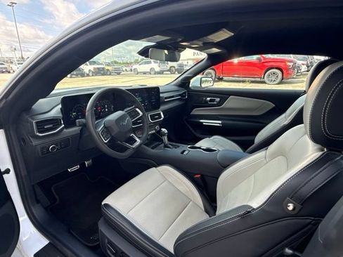 Used 2024 Ford Mustang Premium RWD image 17