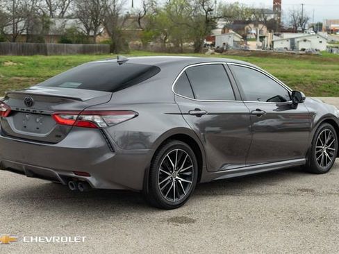 Used 2023 Toyota Camry SE w/ Convenience Package image 6